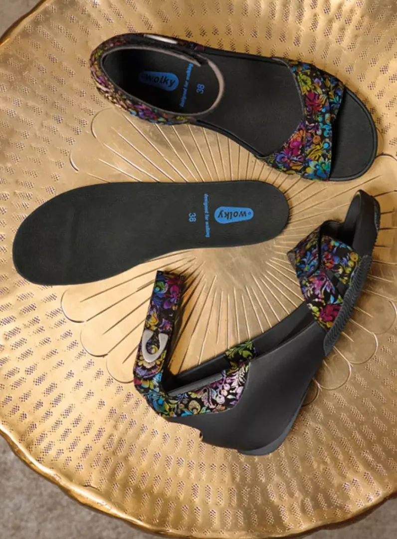 DAMES Wolky Sandalen<Era - zwart/multi flower nubuck
