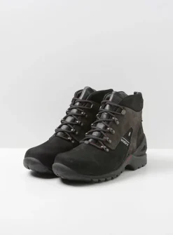 DAMES Wolky Hoge Veterschoenen|Wandelschoenen<Traction WP - zwart nubuck