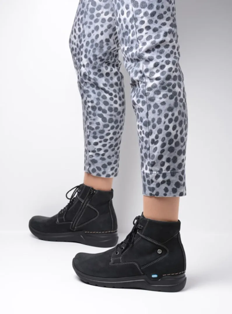 DAMES Wolky Hoge Veterschoenen|Wandelschoenen<Whynot - zwart nubuck